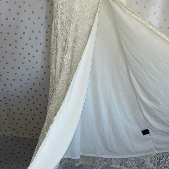 Chesley Ivory Lace Maxi Dress - Picture 12 of 14